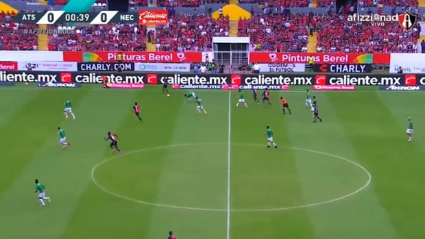 Atlas historic coach Diego Cocca says goodbye with emotional win